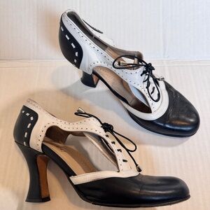 Anyi Lu Black White Leather Oxford Lace Up Heels Womens 7 Classic Preppy Fall